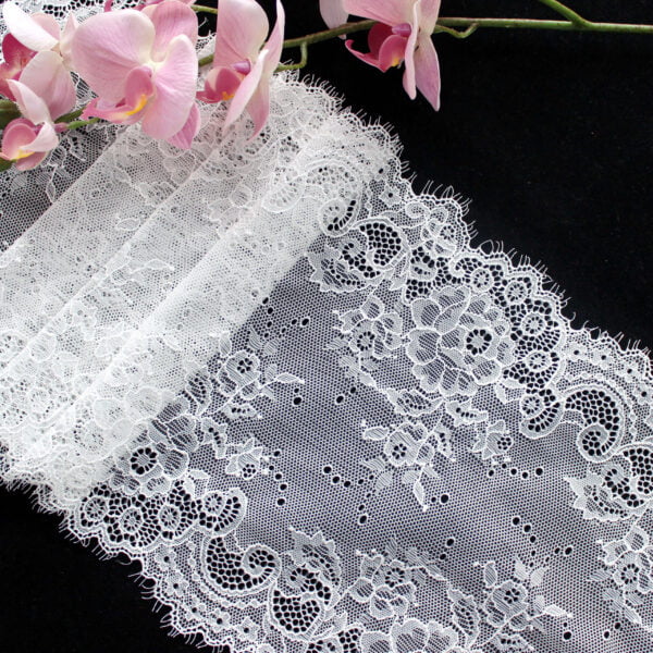 White Trim Eyelet Lace Ribbon Floral Scalloped Edge Trim for Sewing Crafts Wedding Decoration